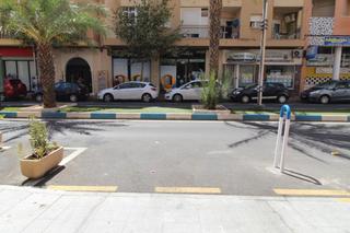 Aparcament cotxe a Avenida de las habaneras. Garaje en torrevieja Aparcament cotxe a Avenida de las habaneras. Garaje en torrevieja