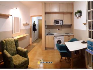 Appartement à Fenals. Piso amueblado en fenals  terraza, piscina y a 200m de la playa Appartement à Fenals. Piso amueblado en fenals  terraza, piscina y a 200m de la playa