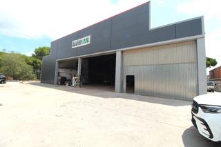 Rent Industrial building in La Casilla - Zona Industrial. Nave industrial alquiler Rent Industrial building in La Casilla - Zona Industrial. Nave industrial alquiler