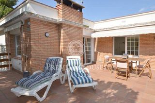 Attico Centro. Piso en venta en cabrils, reformado. Attico Centro. Piso en venta en cabrils, reformado.