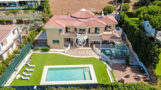 Casa a Alella. Espectacular casa  en venta en can teixidó con vistas al mar Casa a Alella. Espectacular casa  en venta en can teixidó con vistas al mar