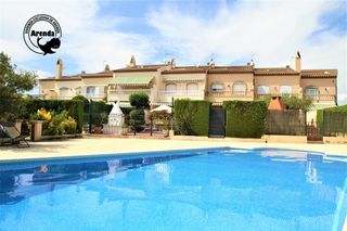 Casa pareada Nogueres. Oportunidad en pino alto con garaje subterráneo de 70 m2 Casa pareada Nogueres. Oportunidad en pino alto con garaje subterráneo de 70 m2