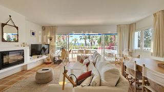 Casa a Jesús. Casa independiente con piscina de 12 m y magníficas vistas. Casa a Jesús. Casa independiente con piscina de 12 m y magníficas vistas.