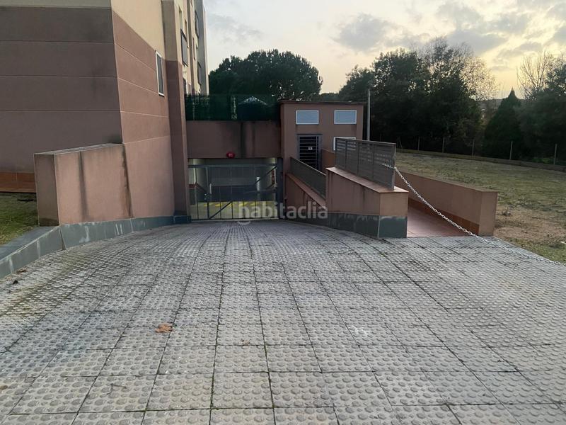 Foto e2d643af-9f44-42f9-b9a5-9657c6e12473. Aparcament cotxe a del sauc 2 a Quart Foto e2d643af-9f44-42f9-b9a5-9657c6e12473. Aparcament cotxe a del sauc 2 a Quart