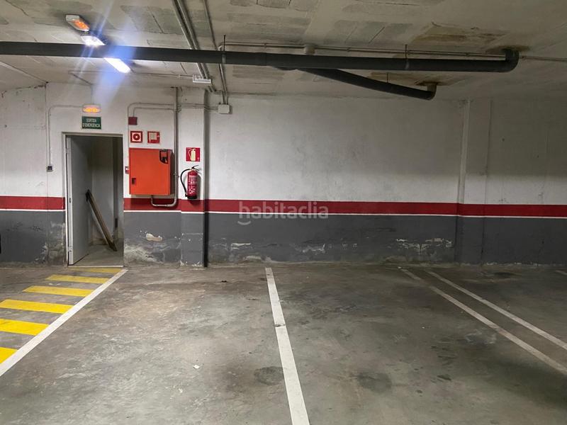 Foto ec54d890-7f54-4a24-abe6-0cc9645eb657. Aparcament cotxe a del sauc 2 a Quart Foto ec54d890-7f54-4a24-abe6-0cc9645eb657. Aparcament cotxe a del sauc 2 a Quart