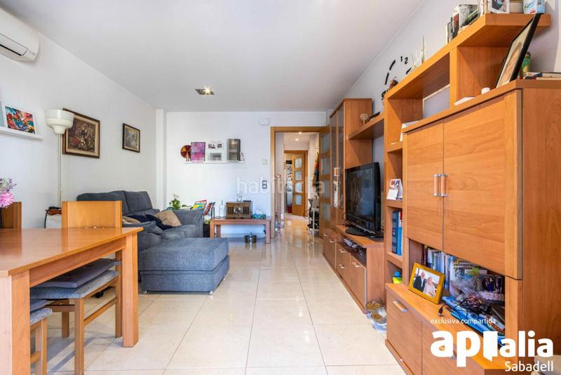 Foto ed5fcfcc-d512-4318-82c0-88811763fa58. Casa adossada amb calefacció aparcament a La Romànica Barberà del Vallès Foto ed5fcfcc-d512-4318-82c0-88811763fa58. Casa adossada amb calefacció aparcament a La Romànica Barberà del Vallès