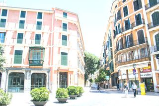 Alquiler Dúplex Carrer colom. Con parking Alquiler Dúplex Carrer colom. Con parking