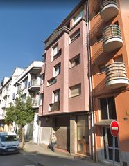 Piso en Carrer bisbe iglesias navarri, 28. Vivienda con inquilino Piso en Carrer bisbe iglesias navarri, 28. Vivienda con inquilino