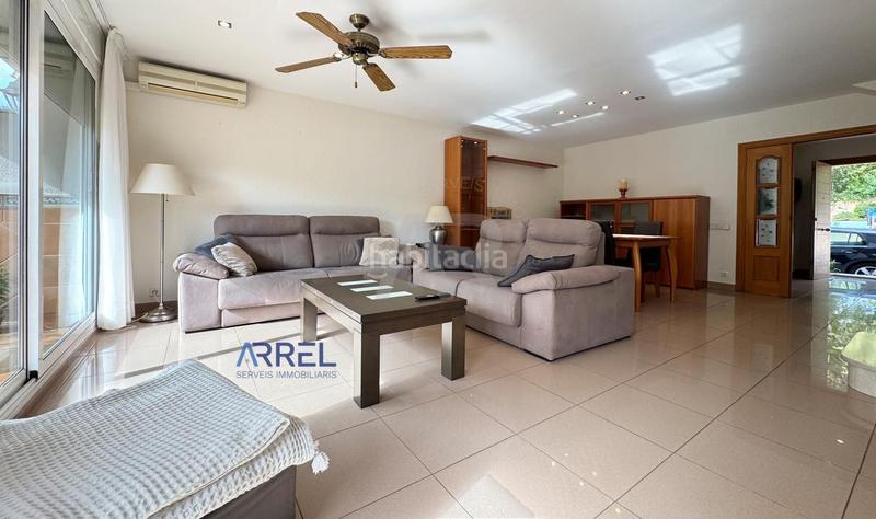 Foto 98b789f4-e281-4f75-9056-c0f8a5095ce1. Casa adosada en el centro en Alella Foto 98b789f4-e281-4f75-9056-c0f8a5095ce1. Casa adosada en el centro en Alella