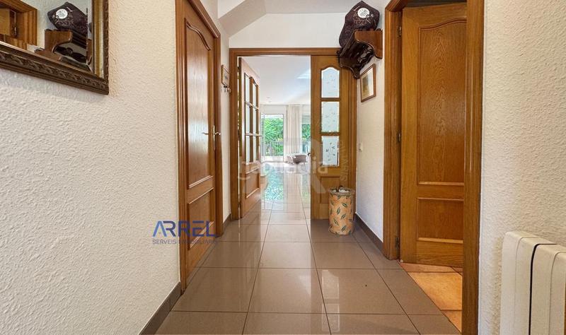 Foto 99ce61c9-ebf8-40b6-bf9d-01bf1acaff07. Casa adosada en el centro en Alella Foto 99ce61c9-ebf8-40b6-bf9d-01bf1acaff07. Casa adosada en el centro en Alella