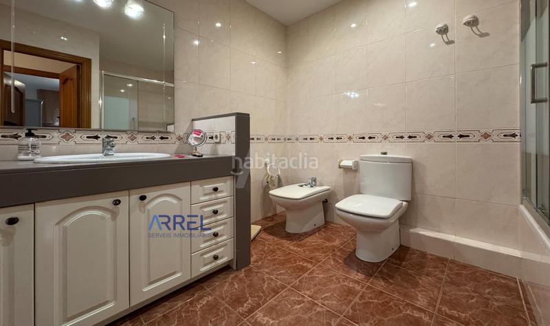 Foto d9ff229d-2e30-4f81-8df0-914e9e8ccae8. Casa adosada en el centro en Alella Foto d9ff229d-2e30-4f81-8df0-914e9e8ccae8. Casa adosada en el centro en Alella