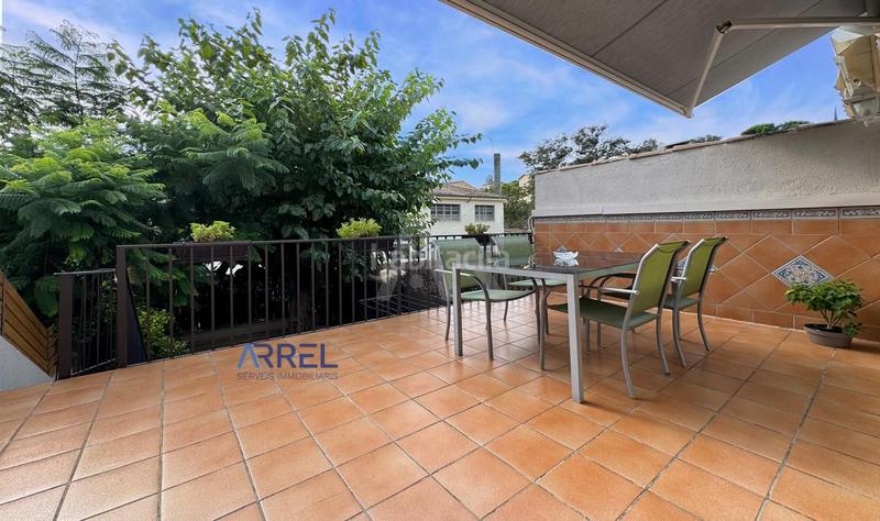 Foto f341ca2b-5ae0-4367-98f2-578e27ee9965. Casa adosada en el centro en Alella Foto f341ca2b-5ae0-4367-98f2-578e27ee9965. Casa adosada en el centro en Alella