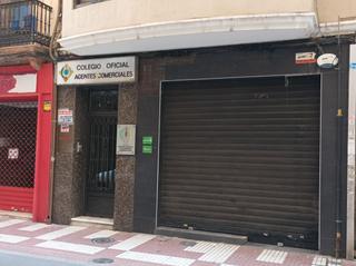 Miete Geschäftsraum Falco. Local com. en alquiler en centro. Miete Geschäftsraum Falco. Local com. en alquiler en centro.