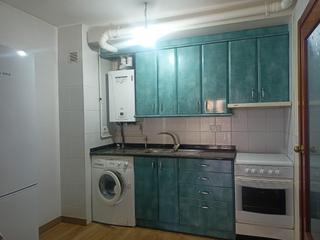 Pis a Monzón. Calle blas sorribas, centro de la población Pis a Monzón. Calle blas sorribas, centro de la población