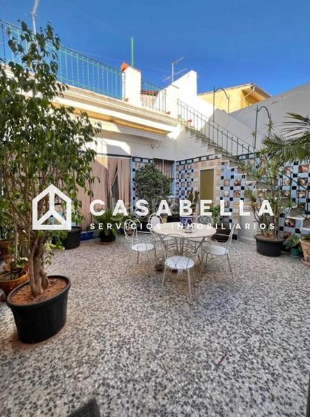Foto 90c50b34-8cb0-4a52-bb75-2eb9ec2c4d6e. Casa con riscaldamento in Zona Concordia Burjassot Foto 90c50b34-8cb0-4a52-bb75-2eb9ec2c4d6e. Casa con riscaldamento in Zona Concordia Burjassot