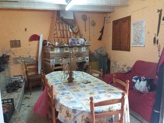 Propriété A 10 minutos de falset. Zona amb sol i tranquil·la Propriété A 10 minutos de falset. Zona amb sol i tranquil·la