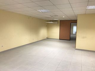 Alquiler Oficina Centro pueblo. Bona oportunitat i molt cèntric! Alquiler Oficina Centro pueblo. Bona oportunitat i molt cèntric!