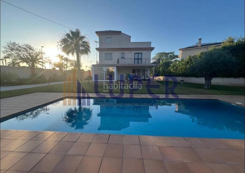 Foto 8d5b4c48-8416-4c6f-b619-bdb7ab699dc3. Miete chalet in Sol y Luz Sant Vicent del Raspeig Foto 8d5b4c48-8416-4c6f-b619-bdb7ab699dc3. Miete chalet in Sol y Luz Sant Vicent del Raspeig