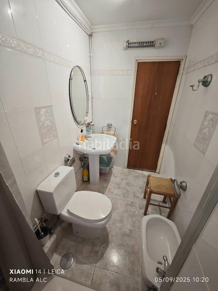 Foto f24f70ad-3e33-4bd1-a55e-2296250b4440. Piso en avenida salamanca 15 piso en venta en avenida salamanca en Alicante Foto f24f70ad-3e33-4bd1-a55e-2296250b4440. Piso en avenida salamanca 15 piso en venta en avenida salamanca en Alicante