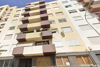 Local Comercial Avenida españa. Se trata de un local comercial de planta baja en avenida españa, Local Comercial Avenida españa. Se trata de un local comercial de planta baja en avenida españa,