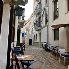 Lloguer Edifici Carrer de la mare de déu. Oportunidad única para abrir tu restaurante en una de las zonas Lloguer Edifici Carrer de la mare de déu. Oportunidad única para abrir tu restaurante en una de las zonas