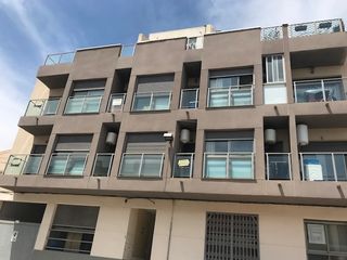 Apartamento en Calle san francisco, 1. Oportunidad en dolores Apartamento en Calle san francisco, 1. Oportunidad en dolores