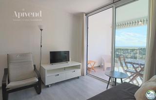 Piso  Sector muga. Apartamento con vista al mar, gran terraza y licencia turística. Piso  Sector muga. Apartamento con vista al mar, gran terraza y licencia turística.