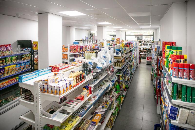 Foto 389cb7e9-caa3-4921-b90c-a2aa9ff161de. Alquiler local comercial  en venta en ronda general mitre en Barcelona Foto 389cb7e9-caa3-4921-b90c-a2aa9ff161de. Alquiler local comercial  en venta en ronda general mitre en Barcelona