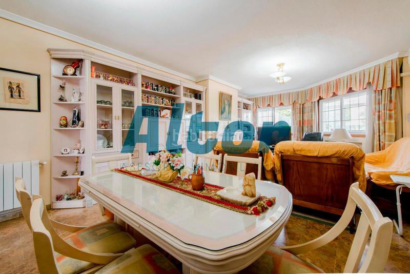 Foto 5e7c9e3b-2a2b-4003-8a4e-bb725c26143b. Casa a schiera con riscaldamento parcheggio piscina in Villalbilla Foto 5e7c9e3b-2a2b-4003-8a4e-bb725c26143b. Casa a schiera con riscaldamento parcheggio piscina in Villalbilla