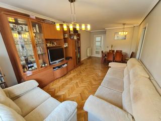 Piso en La Serna. Urbanización privada Piso en La Serna. Urbanización privada