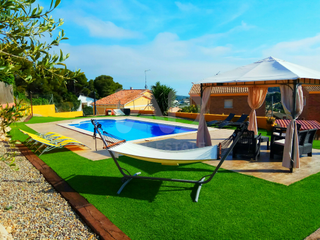 Casa a Castellet i la Gornal Casa a Castellet i la Gornal