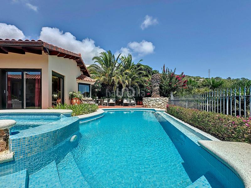 Foto 78458d05-f87f-4614-898c-7a9455b8f801. House with heating parking pool in Centre Sitges Foto 78458d05-f87f-4614-898c-7a9455b8f801. House with heating parking pool in Centre Sitges