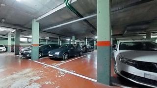 Autoparkplatz in Centre Autoparkplatz in Centre