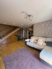 Zweistöckige Wohnung in Villaquilambre Zweistöckige Wohnung in Villaquilambre