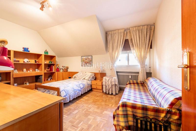 Foto db23fa64-22e1-40d1-a19e-46b0d7275b4b. Duplex avec chauffage dans Casco Antiguo Majadahonda Foto db23fa64-22e1-40d1-a19e-46b0d7275b4b. Duplex avec chauffage dans Casco Antiguo Majadahonda