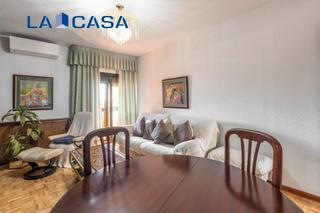 Pis a Vista Alegre. Piso en venta en calle del general ricardos Pis a Vista Alegre. Piso en venta en calle del general ricardos