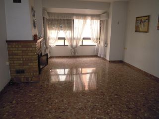 Dúplex en L´Alquenència. Casa centrica con garaje Dúplex en L´Alquenència. Casa centrica con garaje