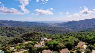 Residential Plot in Avenida maresme 44. Con vistas al parque natural Residential Plot in Avenida maresme 44. Con vistas al parque natural