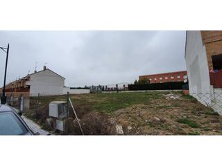 Terreny residencial a Fuentebella-San Fermín-El Leguario. Se vende parcela de 1.400m² para la construcción de chalets ados Terreny residencial a Fuentebella-San Fermín-El Leguario. Se vende parcela de 1.400m² para la construcción de chalets ados
