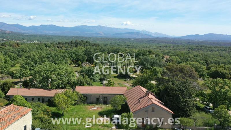 Foto 9027ae8d-932d-4bd7-b912-303fc53cf00f. Country house with fireplace parking in Centro-Manguilla Escorial (El) Foto 9027ae8d-932d-4bd7-b912-303fc53cf00f. Country house with fireplace parking in Centro-Manguilla Escorial (El)