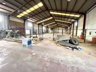 Rent Industrial building Calle calle rojales. Espectacular nave de 1.350 m2 en el polígono industrial de los m Rent Industrial building Calle calle rojales. Espectacular nave de 1.350 m2 en el polígono industrial de los m