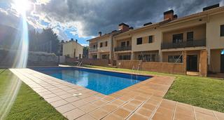 Casa adossada a Arbúcies. Casas adosades seminoves a la zona dels esports Casa adossada a Arbúcies. Casas adosades seminoves a la zona dels esports