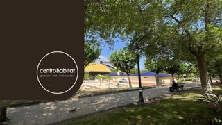 Local Comercial a Petrer. Local de 99 m2 en la zona del parque el campet de petrer, con po Local Comercial a Petrer. Local de 99 m2 en la zona del parque el campet de petrer, con po