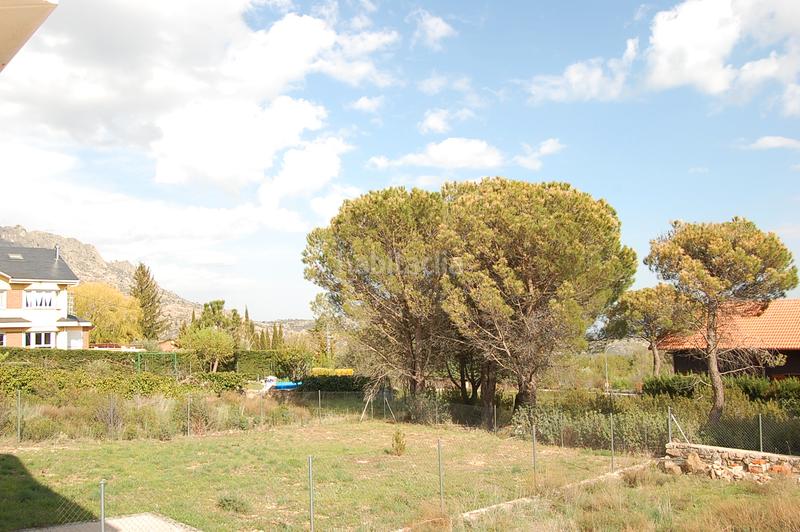 Foto 053d1fd4-30cb-4785-b2b0-10eae3dedeed. Chalet in calle peña del hierro 37 in Valdemanco Foto 053d1fd4-30cb-4785-b2b0-10eae3dedeed. Chalet in calle peña del hierro 37 in Valdemanco