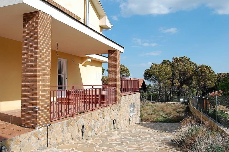 Foto bb1b7e9a-6a34-485c-aa79-fffc5aad221c. Chalet in calle peña del hierro 37 in Valdemanco Foto bb1b7e9a-6a34-485c-aa79-fffc5aad221c. Chalet in calle peña del hierro 37 in Valdemanco