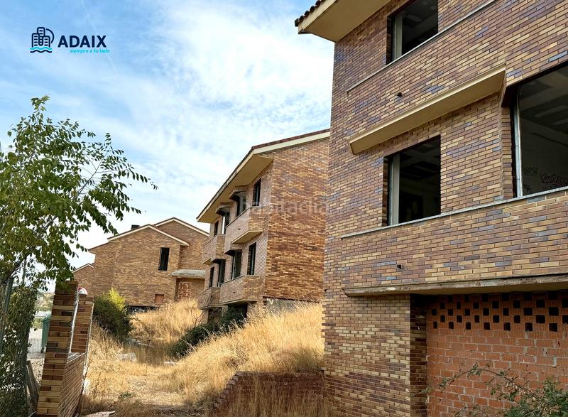 Foto d77cf26b-82ee-434c-ab1e-7246fd90b29e. Casa aparellada amb aparcament piscina a Quijorna Foto d77cf26b-82ee-434c-ab1e-7246fd90b29e. Casa aparellada amb aparcament piscina a Quijorna