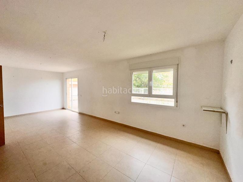 Foto 3fb0459a-df2a-47fb-8016-605531f9c493. Casa adossada amb calefacció aparcament a Cabezamesada Foto 3fb0459a-df2a-47fb-8016-605531f9c493. Casa adossada amb calefacció aparcament a Cabezamesada