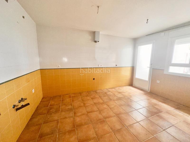 Foto 41bb399c-717e-4f65-b4f5-863e155796bf. Casa adossada amb calefacció aparcament a Cabezamesada Foto 41bb399c-717e-4f65-b4f5-863e155796bf. Casa adossada amb calefacció aparcament a Cabezamesada