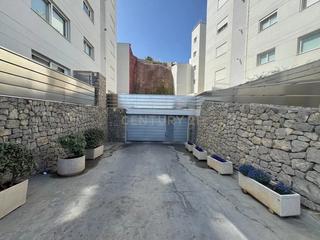 Aparcament cotxe a Carrer de s'illa plana, ibiza, spain Aparcament cotxe a Carrer de s'illa plana, ibiza, spain