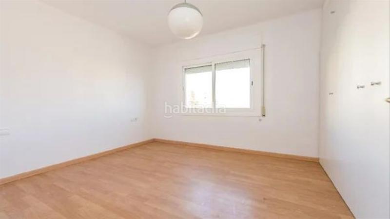 Foto c390d931-dc91-4e52-8e8a-58f0e0cbab3b. Pis a Rocafonda Mataró Foto c390d931-dc91-4e52-8e8a-58f0e0cbab3b. Pis a Rocafonda Mataró